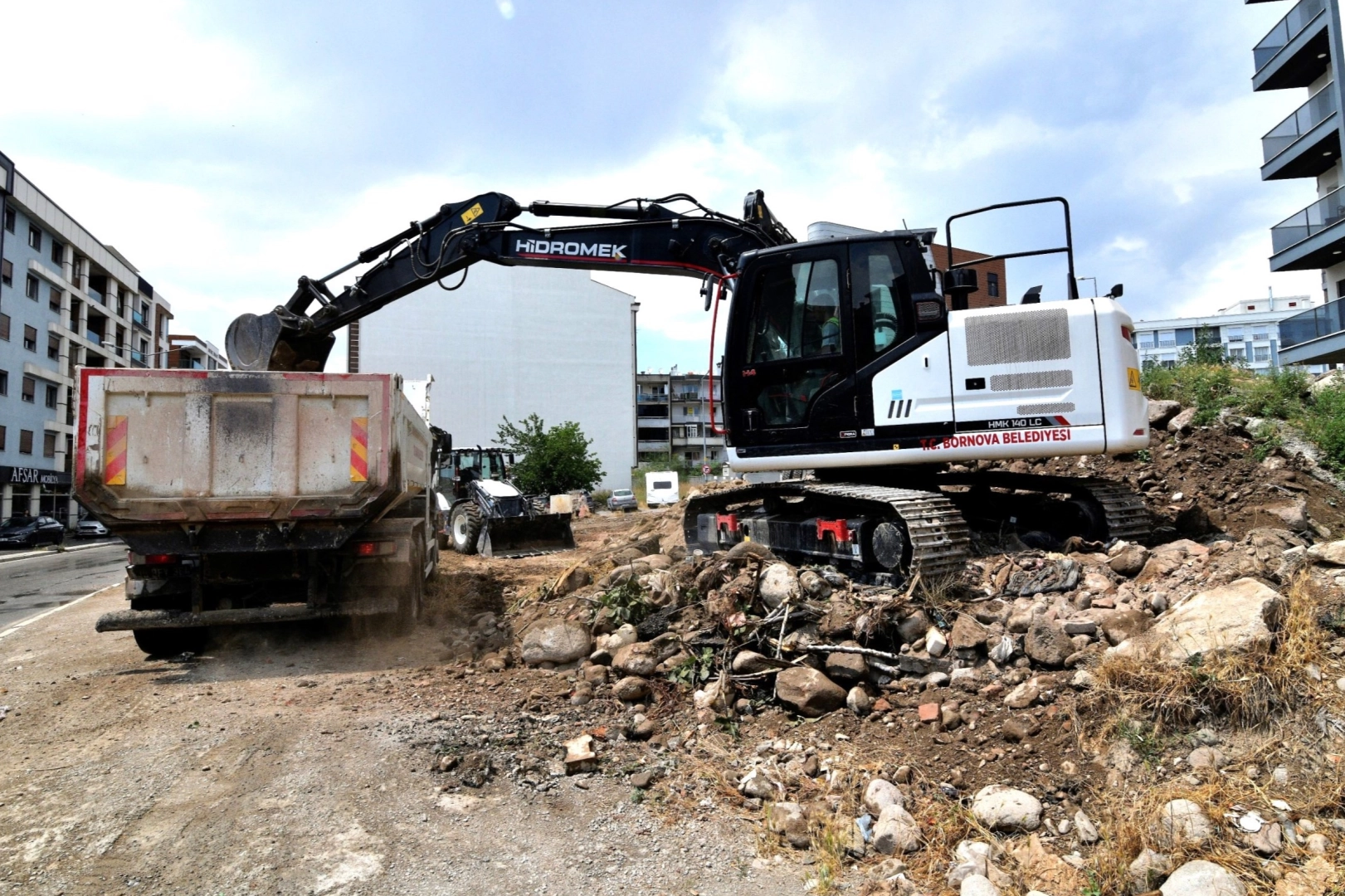 İzmir Bornova'da Başkan Eşki'den anında müdahale