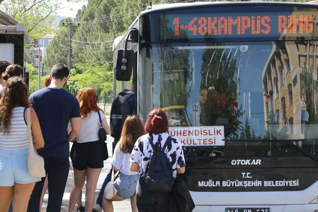 Muğla Büyükşehir'den öğrenciye tam destek