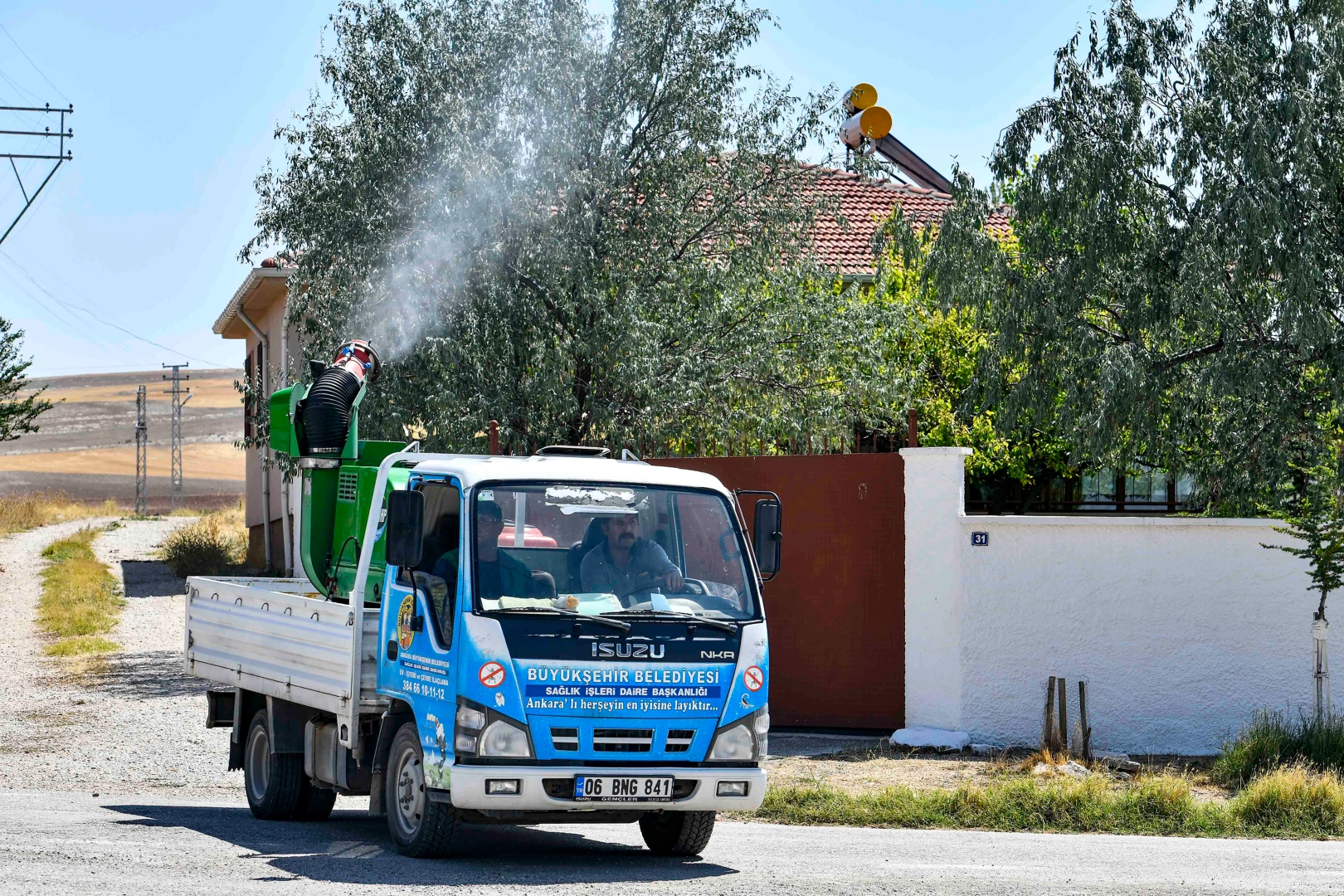ABB'den haşerelere karşı ilaçlama çalışması