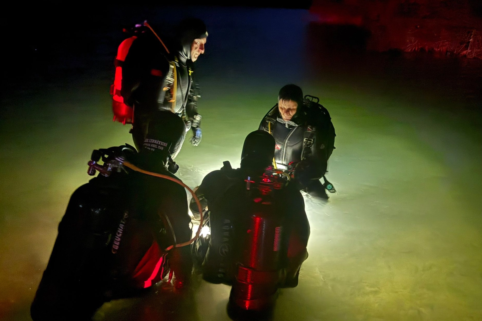 İzmirli dalgıçlar Bayındır’da boğulma vakasına müdahale etti