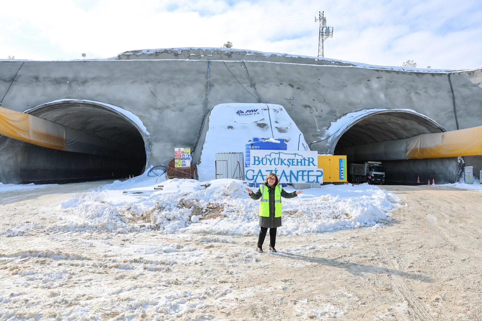 Dülük-OSB Tüneli’nde yüzde 25 tamam